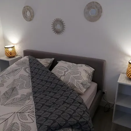 Apartment Centre- Prive